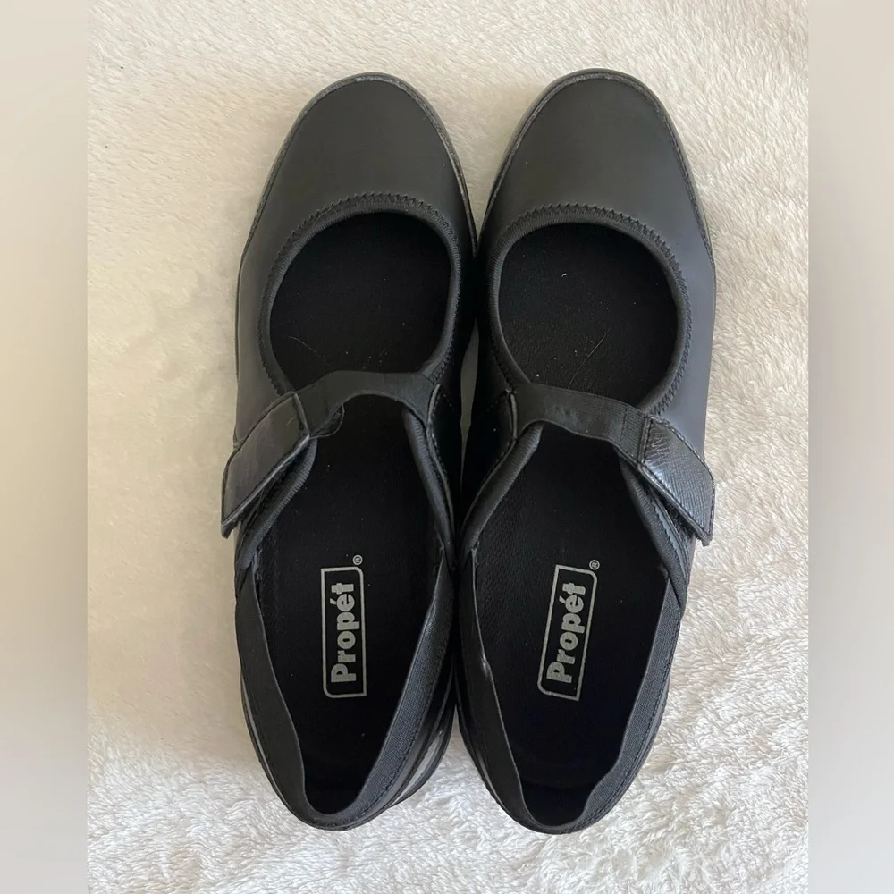 New Propet Black Flats & Loafers women’s Sz‎ 12